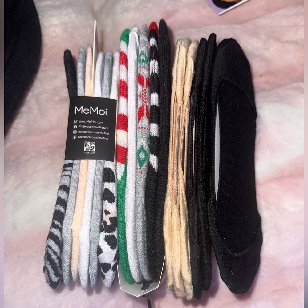 new socks 18 pairs memoi ankle socks, holiday ankle socks & no show sheer- NWT